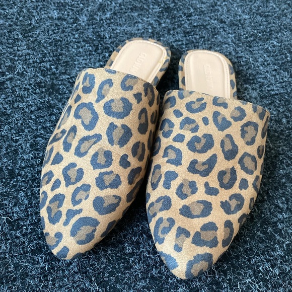 * *NWOT* Old navy leopard print slides Sz6 - Picture 1 of 5